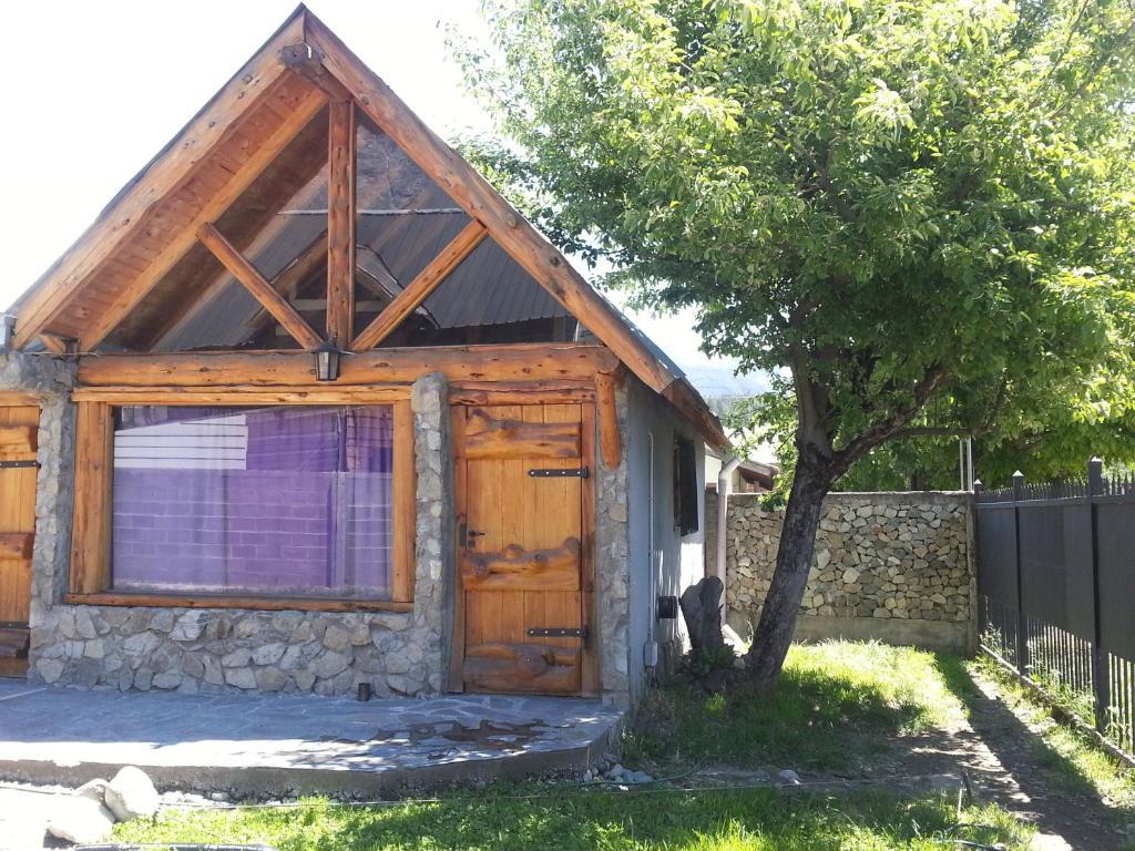 Cabanas Pehuenia Hostel El Bolson Exterior photo